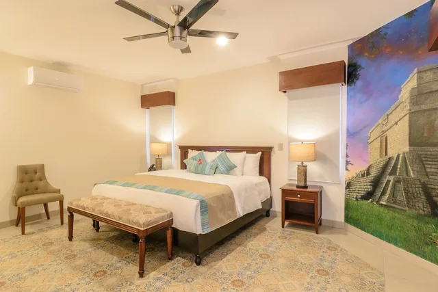 2 Bedrooms, Master, Family Suite, 1 King and 2 Double Beds، Hotel Boutique Real San Juan Center 1/10