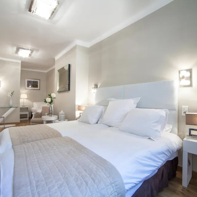 Suite, Double or Twin Bed, HOTEL DE FRANCE 3/10
