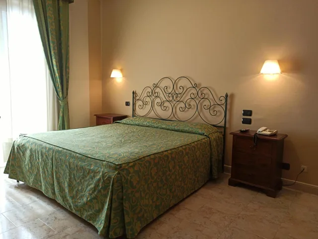 Room, Double Bed, Hotel Primavera Dell'etna 1/6