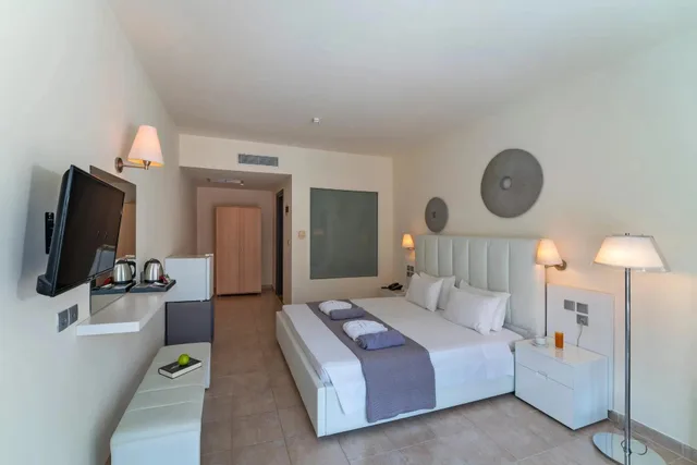 Double Room Pool or Sea View، All Senses Ocean Blue Sea Side Resort By Anayia All Inclusive Resorts 3/6