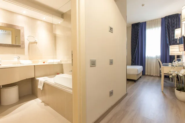 غرفة مفردة بسرير كوين، Just Hotel Lomazzo Fiera 7/7