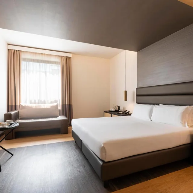 Superior, Double or Twin Bed, Warmthotel 8/10