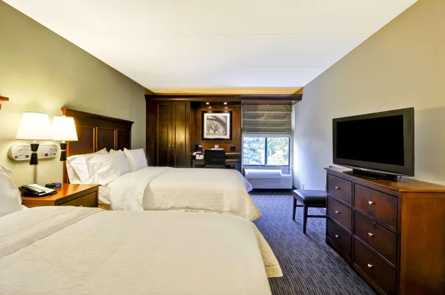 غرفة بسريرين مزدوجين، Hampton Inn Cleveland Westlake 2/3