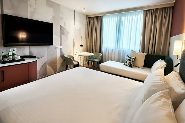 غرفة قياسية بسرير كينج مع أريكة، Crowne Plaza Padova 2/10