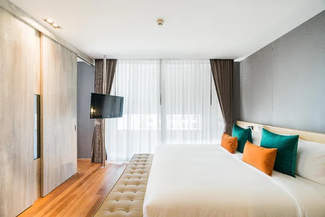 جناح بسريرين مزدوجين بشرفة بغرفتي نوم، Hotel Vista Pattaya 1/2