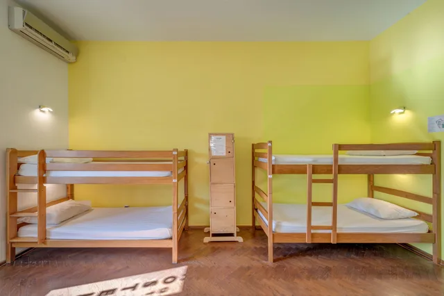 سكن مشترك مختلط بثمانية أسرّة، Adriatic Hostel 2/4