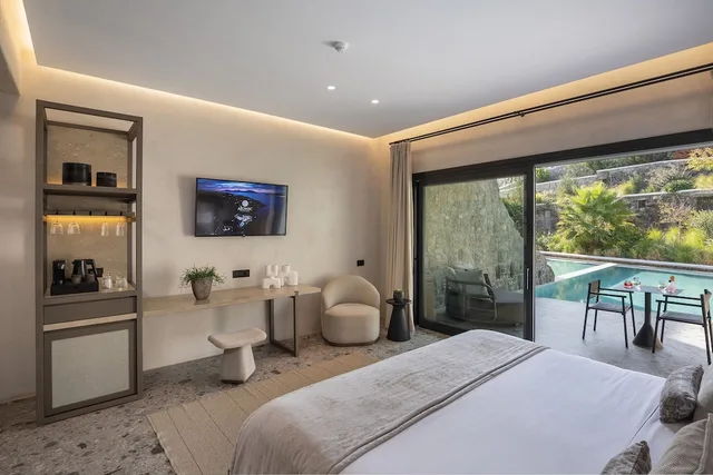 Eon, Supreme, Junior Suite, King Bed, Garden and Pool View، Aeonic Suites and Spa - Adults Only 1/2