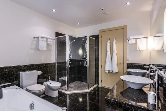 Superior, Suite, Twin Beds, Braemar Lodge Spa 2/2
