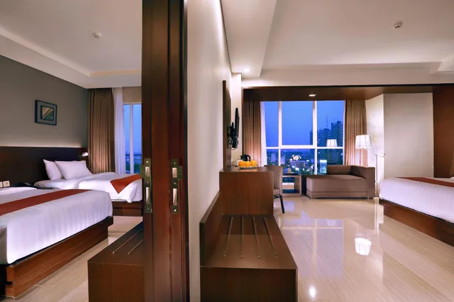 Premier, King Bed, Aston Imperial Bekasi Hotel & Conference Center 1/1