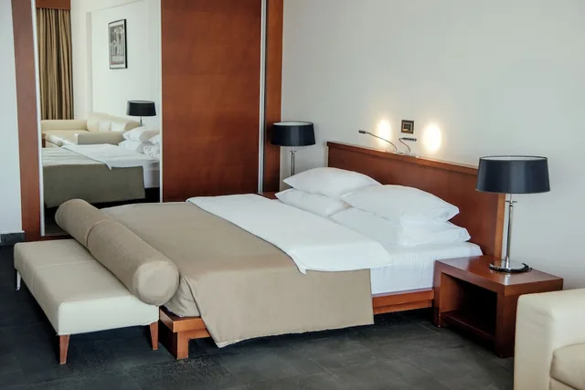 Executive, Suite, Double Bed, Sea View, Sofa, Balcony, Avala Resort and Villas 3/5