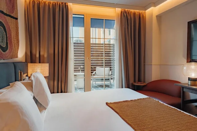 غرفة بريميوم بسرير كوين بشرفة، Only YOU Hotel Sevilla 2/10