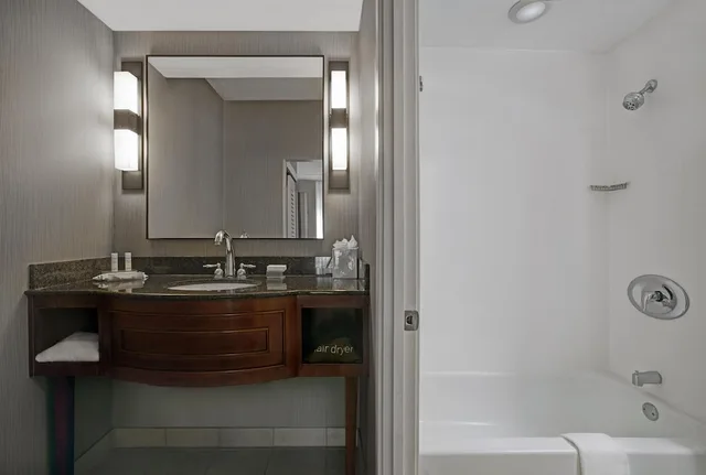 Room, 1 King or 2 Double Beds, Accessible، Homewood Suites By Hilton Chicago Lincolnshire 16/17