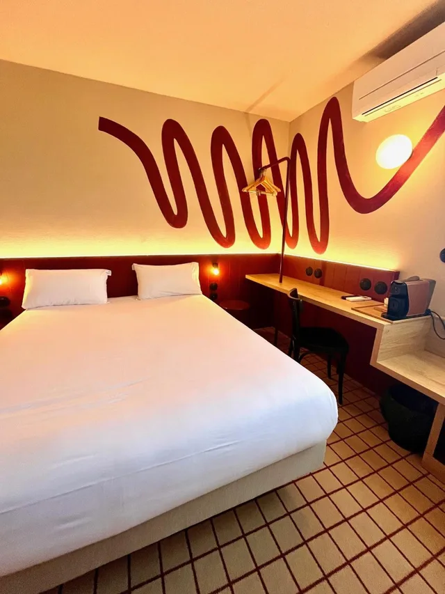 غرفة بسرير كوين، Best Western Hotel du Phare 1/1