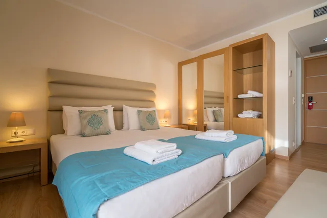 غرفة قياسية بسرير مزدوج، Galaxy Beach Resort BW Premier Collection 4/10