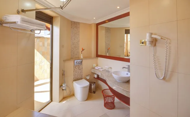 Fountain, Executive, King Bed، Enashipai Resort and Spa 2/2