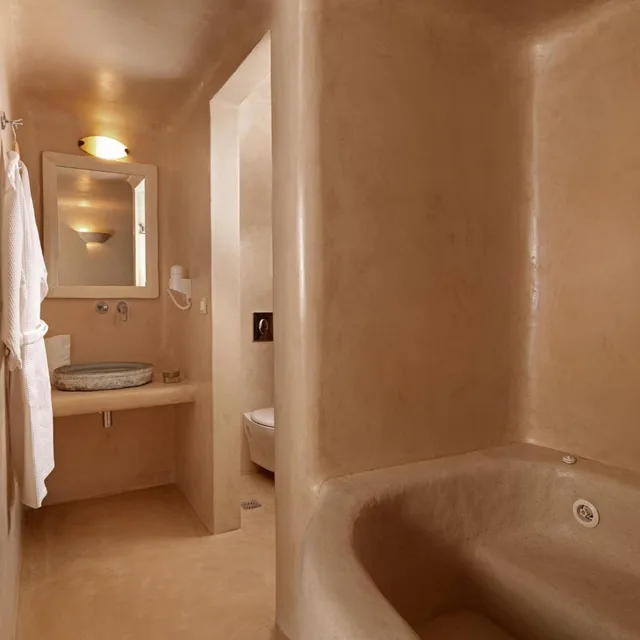 Honeymoon, Suite, Outdoor Jetted Tub، Dome Santorini Resort 2/2