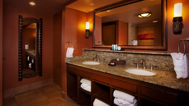 2 Bedrooms, Villa, King and Queen Bed, with View, 2 Sofa, Sofa, Accessible, Disney Animal Kingdom Villas Kidani Village 3/3