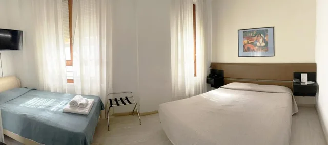 غرفة ثلاثية، Hotel Molise 2 4/10