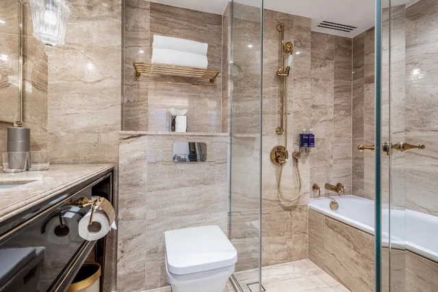 جناح، Leonardo Hotel London Aldgate 3/3