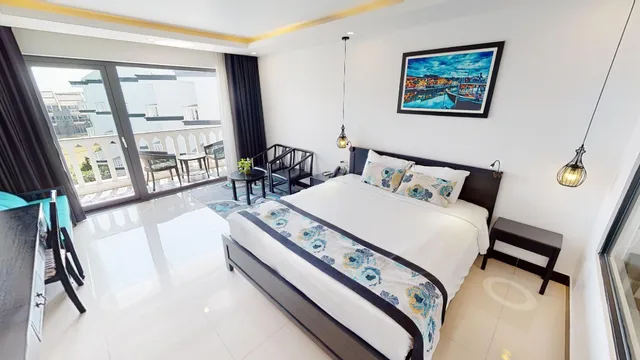 جناح جونيور بسرير كينج بشرفة، Gem Riverside Hotel Hoi An 1/2