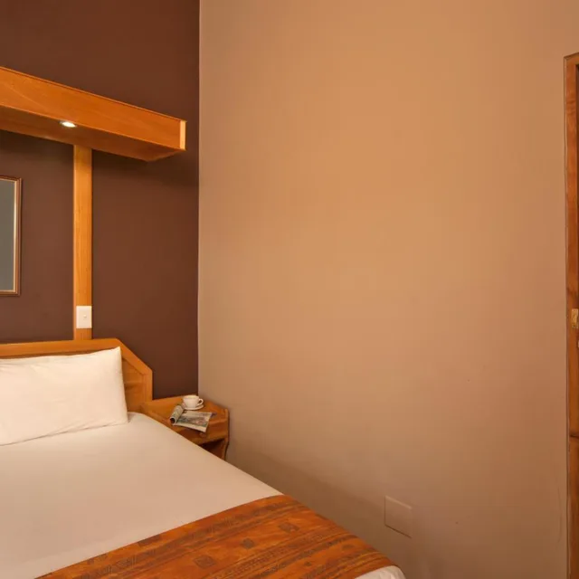 Standard, Double or Twin Bed, Hannah Game Lodge 3/4