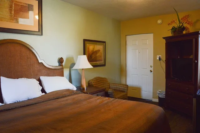 غرفة قياسية بسرير كينج، San Marina Motel 1/2