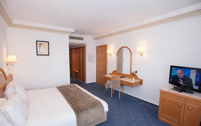 غرفة عائلية رباعية بسريرين منفصلين، Mahdia Palace Thalasso 1/4