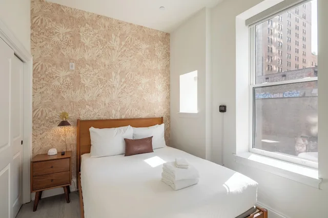 1 Bedroom, Apartment, Queen Bed, Sosuite at French Quarters - Rittenhouse Square 1/4