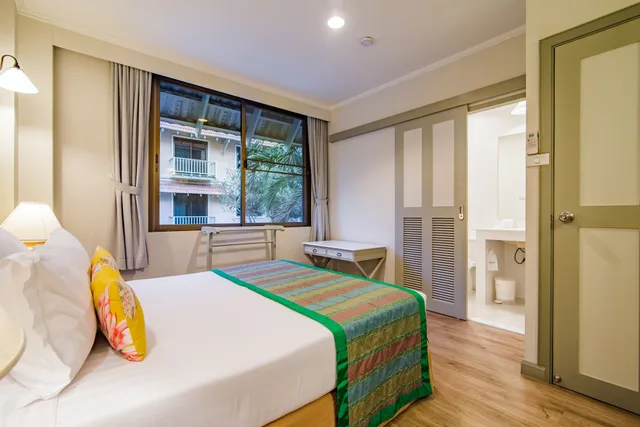 2 Bedrooms, Suite, 3 Queen Beds, Sea Front، Anantasila Beach Resort Hua Hin 1/9