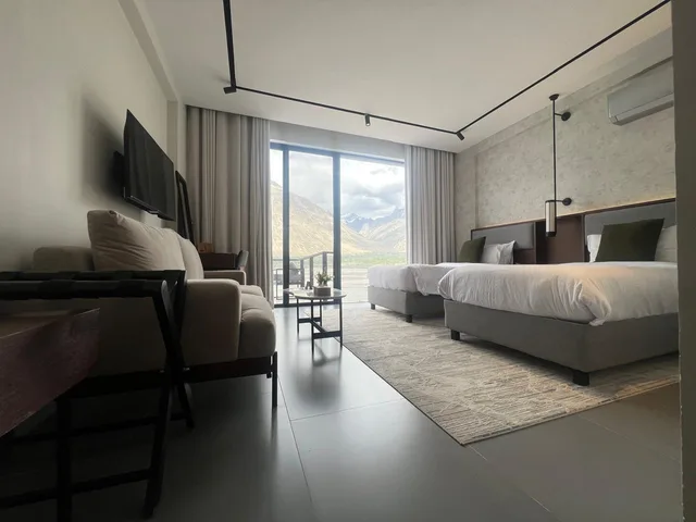 غرفة ديلوكس بسريرين كوين، Himmel Skardu by Luxus 1/1