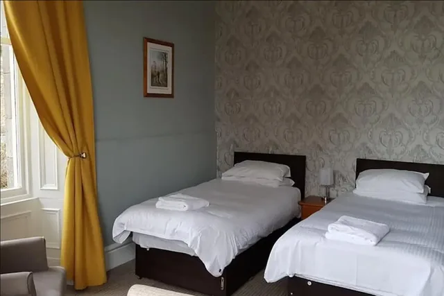 غرفة عائلية ثلاثية بثلاثة أسرّة بغرفة نوم واحدة، Mcinnes House Hotel 3/4