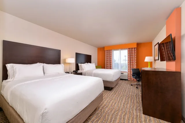 جناح بسريرين كوين مع أريكة، Holiday Inn Express & Suites Houston Nw - Tomball Area 1/7