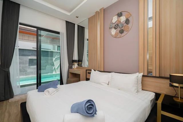 3 Bedrooms, Pool, Central, Deluxe, Villa, 3 King Beds، Rawai Vip Villas Kids Park And Spa 1/10