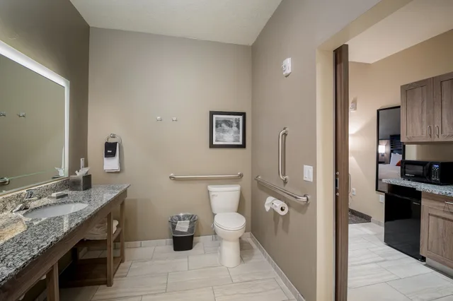 Suite, Multiple Beds, Sofa, Kitchen, Accessible, Best Western Plus Heber Valley Hotel 6/7