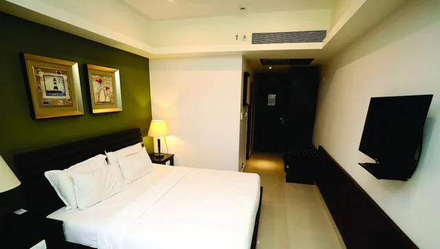 جناح تنفيذي بسرير كينج، Seasons Hotels & Resorts 2/5