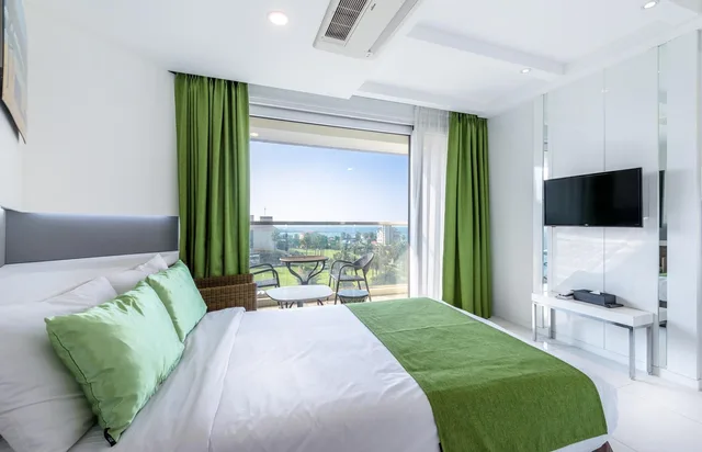 غرفة سوبيريور بسرير مزدوج، Aimi Jeju Beach Hotel 1/2