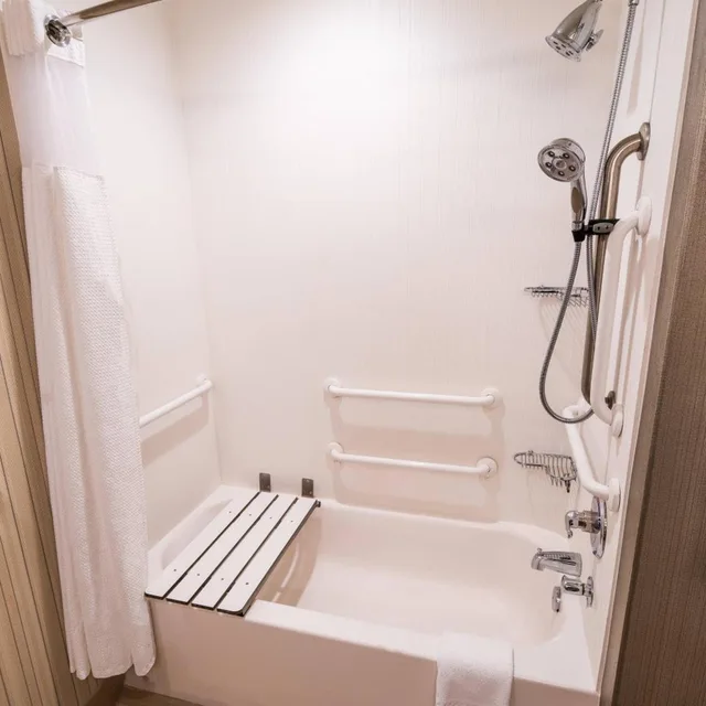 Wellness, King Bed, Accessible، Courtyard Largo Medical Center Drive 7/8