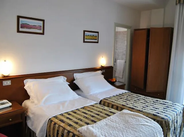 غرفة بسريرين منفصلين، Hotel Santorotto 1/1