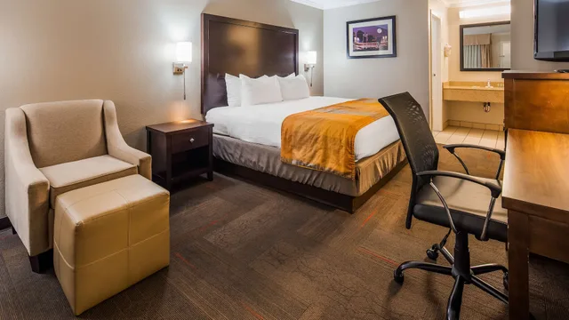 غرفة قياسية بسرير كوين لذوي الإعاقة، Best Western Clermont 3/5