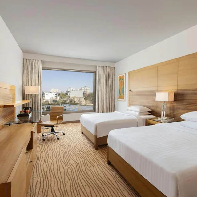 Deluxe, Twin Beds, Courtyard By Marriott Gurugram Downtown 4/10