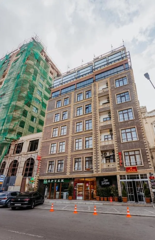 Zamzam Hotel, Baku 3/50