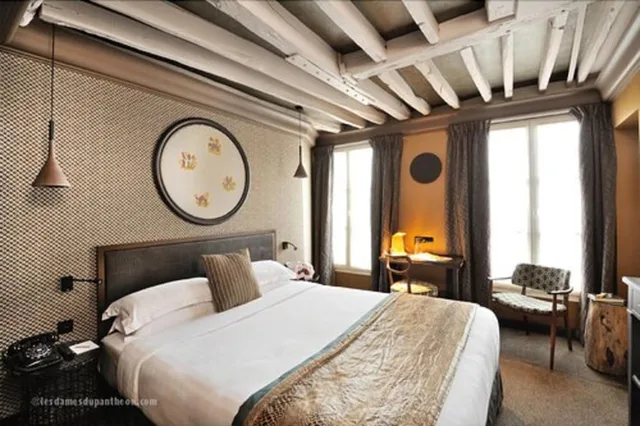 غرفة سوبيريور بسرير مزدوج بشرفة، Hotel Les Dames Du Pantheon 1/3