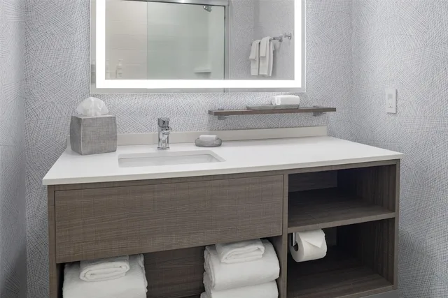 استوديو بسريرين كوين مع أريكة بحوض استحمام لذوي الإعاقة، Home2 Suites by Hilton Kittery 2/3
