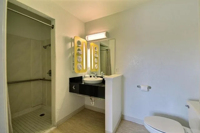 Deluxe, 2 Double Beds, Motel6 San Antonio, TX - West SeaWorld 7/9