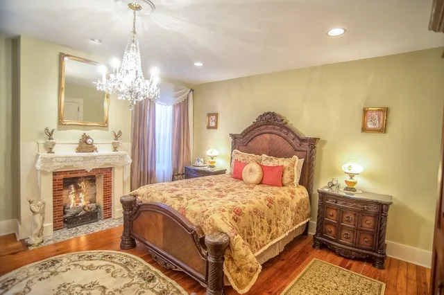 غرفة بسرير كوين، Mcmillan Inn 1/3