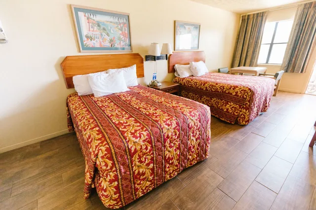 غرفة بسريرين كوين، Summer Breeze Motel 6/7