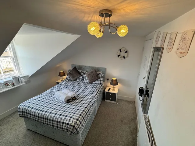 Bronze, Double Bed, Small، Hotel Mon Ami 8/10