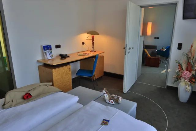 جناح جونيور عائلي، Hotel Am Terrassenufer 11/13