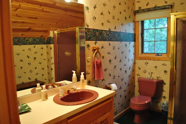 Tree Top, Suite, 2 Queen Beds، Horton Creek Inn Bed and Breakfast 2/2