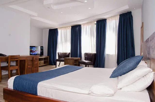 Executive, Suite, Queen Bed, Nile Village Hotel 1/2